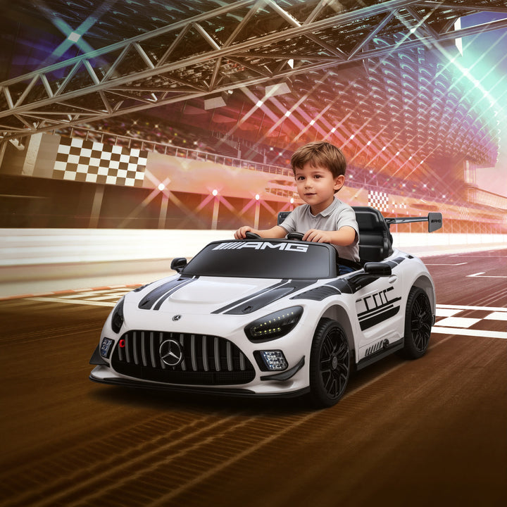 Carro Elétrico para Crianças Mercedes-AMG GT3 Evo Carro de Bateria 12V com Controlo Remoto 2,4G Motor Duplo Rodas Auxiliares Alça de Transporte Música Faróis 115x66x44 cm Branco