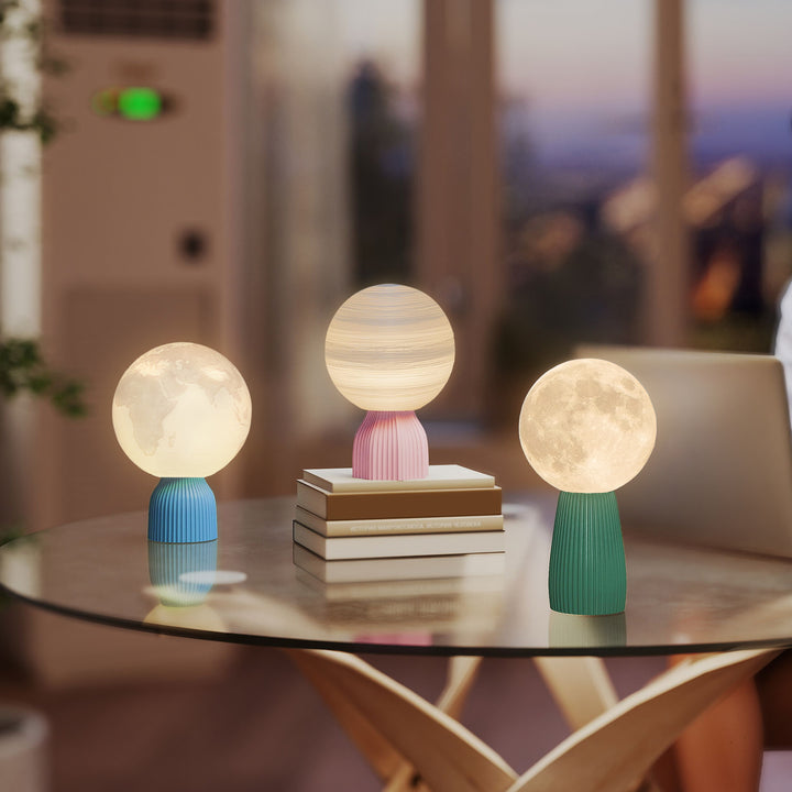 Conjunto de 3 Candeeiros de Mesa de Cabeceira 3D Candeeiros de Mesa com 3 Cores Brilho Ajustável em 10 Níveis Conexão USB para Casa Escritório Quarto Branco