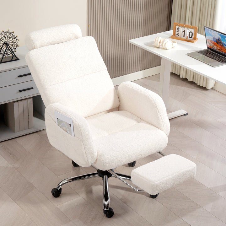 Cadeira de Escritório com Apoio para Pés Estofada em Borreguito Cadeira de Escritório com Encosto Reclinável Apoio de Cabeça Ajustável Encosto Alto Altura Ajustável 67x74x107-115 cm Creme