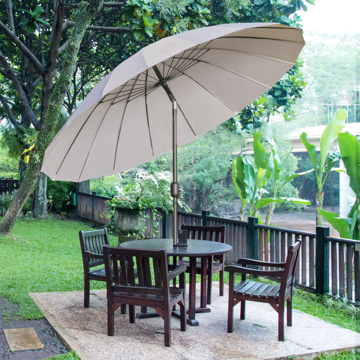 Chapéu de Sol de Jardim Ø2,5x2,4 m Chapéu de Sol de Terraço com Manivela Manual Mastro Flexível Impermeável e 18 Varas para Exterior Cinza