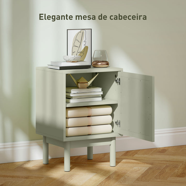 Mesa de Cabeceira Mesa de Cabeceira com Porta de Vime Prateleira Ajustável e Pés de Madeira Estilo Boémio Mesa Auxiliar para Sala de Estar Quarto 40x35x58 cm Verde Claro