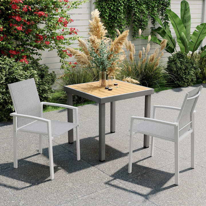 Conjunto de 2 Cadeiras de Jardim Cadeiras de Exterior Empilháveis Cadeiras de Refeição com Tecido Transpirável Estrutura em Aço Apoios de Braços e Encosto 56x58x89 cm Branco e Cinzento