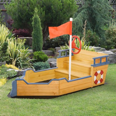 Caixa de Areia Infantil de Madeira Desenho de Galeão com Assento 2 Degraus Bandeira Vermelha e Leme Caixa de Areia de Jardim para Crianças acima de 3 Anos 158x78x45,5cm Natural