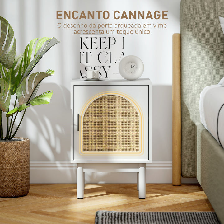 Mesa de Cabeceira Mesa de Cabeceira com Porta de Vime Prateleira Ajustável e Pés de Madeira Estilo Boémio Mesa Auxiliar para Sala de Estar Quarto 40x35x58 cm Branco
