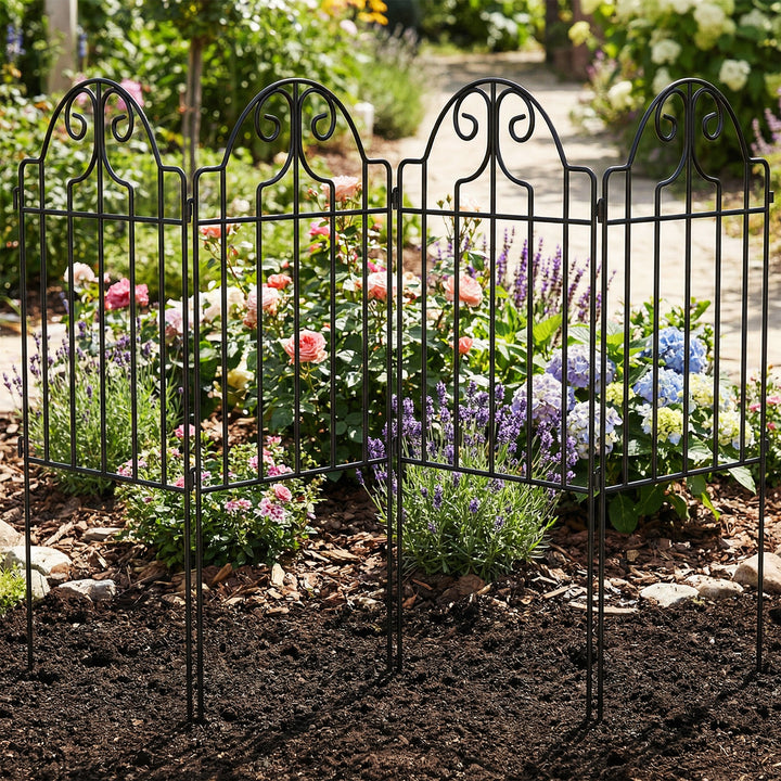 Conjunto de 4 Cercas de Jardim em Metal 125x57 cm Cercas Decorativas com Design Arqueado Resistente e Fácil de Instalar para Horta Pátio Terraço Relva Preto
