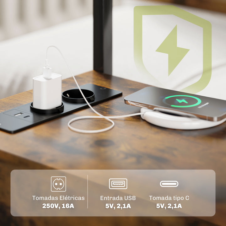 Mesa Auxiliar com Estação de Carga Entrada USB e Tomada Elétrica Mesa de Cabeceira com 2 Gavetas e Prateleira Aberta para Sala de Estar Dormitório 55x35x58,5 cm Marrom Rústico
