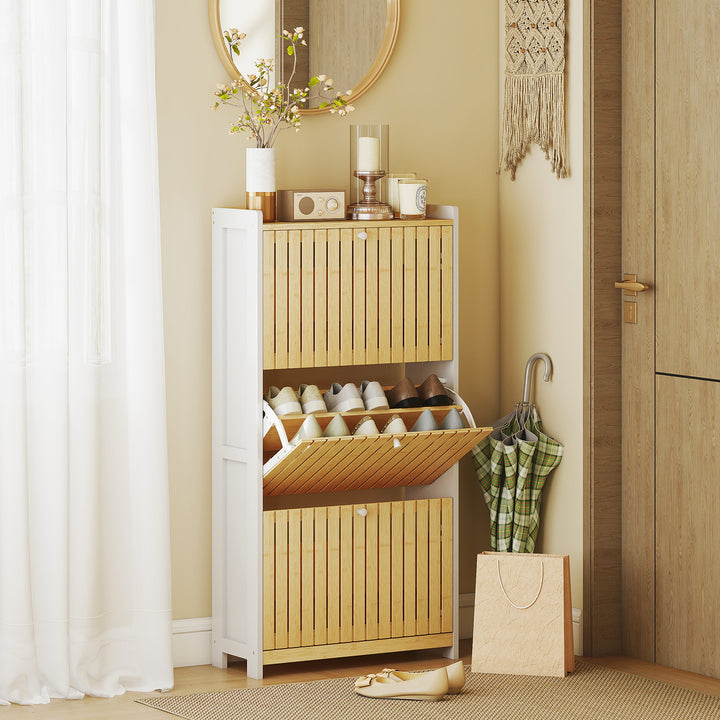 Sapateira Estreita com 3 Portas de Bambu em Ripas Móvel Sapateira com Prateleiras Ajustáveis para 18 Pares de Sapatos 60x24x118 cm Branco e Madeira