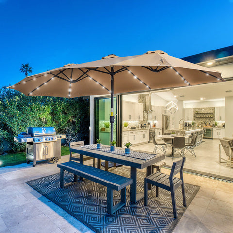 Chapéu de Sol Duplo de Jardim com 48 Luzes LED Solar 450x265x240cm Chapéu de Sol de Exterior com Manivela Proteção Solar para Terraço Balcão Piscina Cáqui