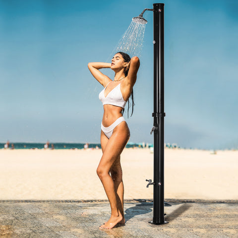 Duche Solar de Jardim 20L Duche de Exterior com Cabeçal Redondo Torneira de Água Quente Máximo 60? e Duche de Pés para Piscina Pátio Praia 15,5x15,5x222 cm Preto